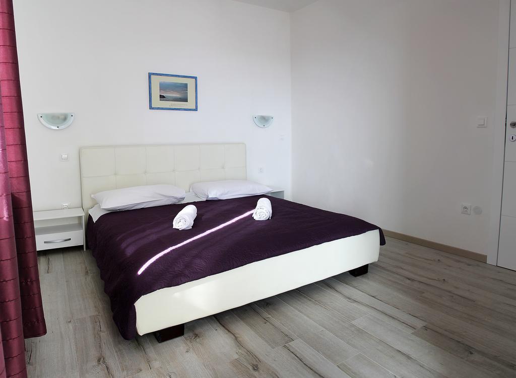 Apartments Silvija Primošten Εξωτερικό φωτογραφία